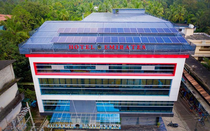 Hotel Emirates Kannangad Exteriér fotografie
